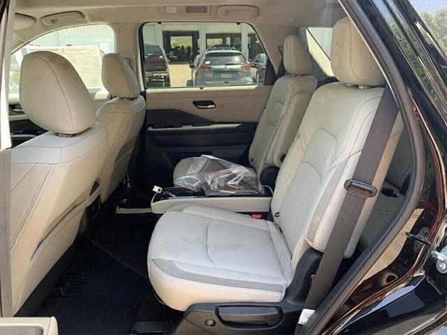 new 2025 Nissan Pathfinder car, priced at $44,802