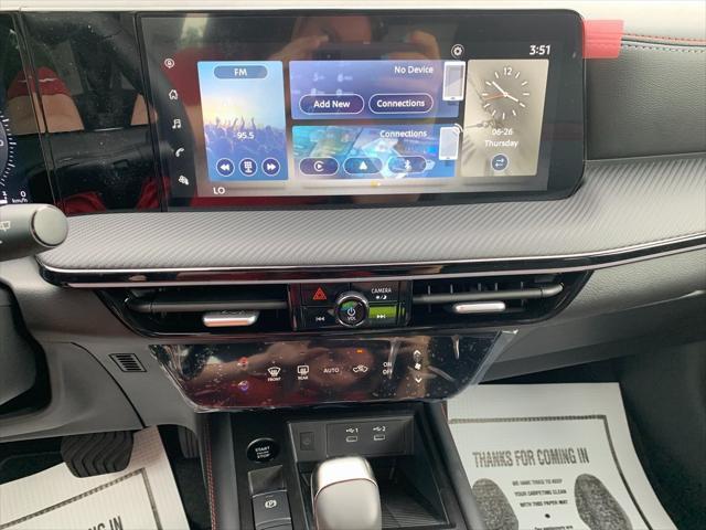 new 2025 Nissan Kicks car, priced at $28,003
