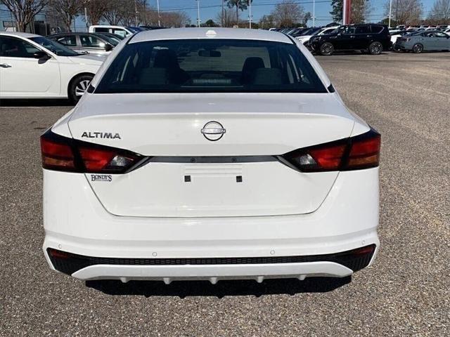 new 2025 Nissan Altima car, priced at $26,625