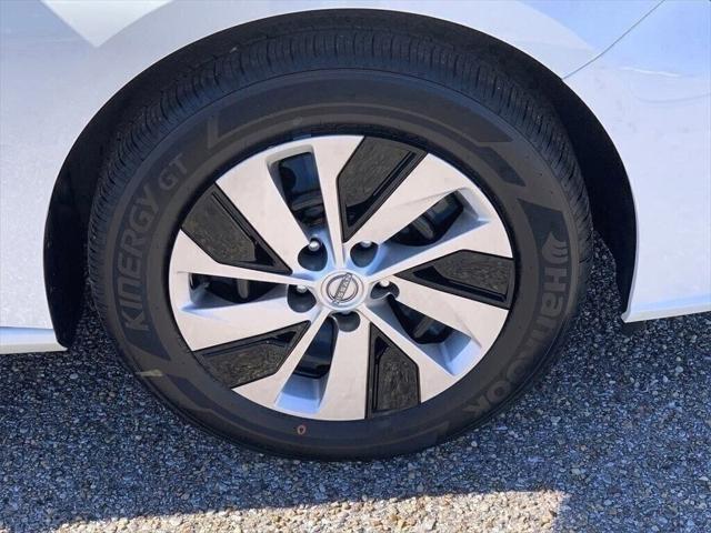 new 2025 Nissan Altima car, priced at $26,625
