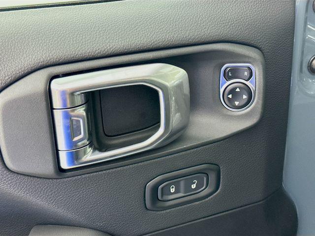 new 2025 Jeep Gladiator car, priced at $44,000