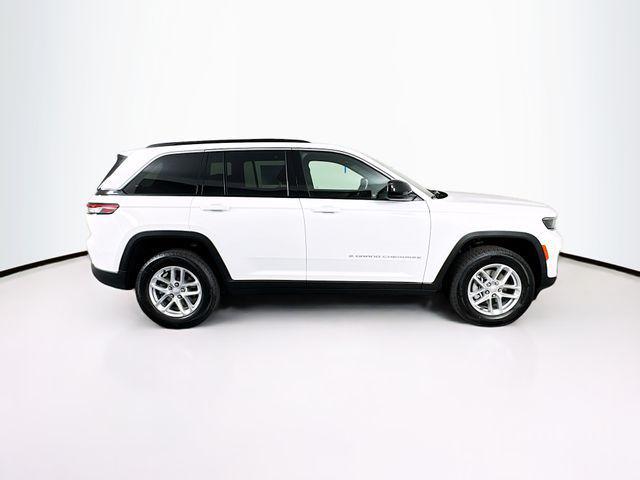 new 2025 Jeep Grand Cherokee car, priced at $40,775