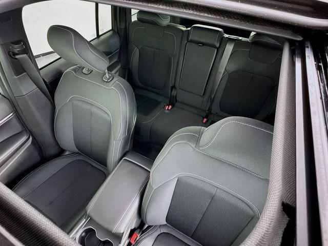 new 2025 Jeep Grand Cherokee car, priced at $40,775