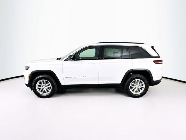 new 2025 Jeep Grand Cherokee car, priced at $40,775