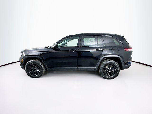 new 2025 Jeep Grand Cherokee car, priced at $40,000