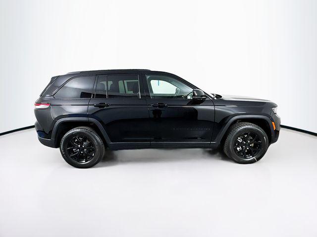 new 2025 Jeep Grand Cherokee car, priced at $40,000