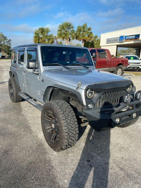 used 2015 Jeep Wrangler Unlimited car, priced at $18,500