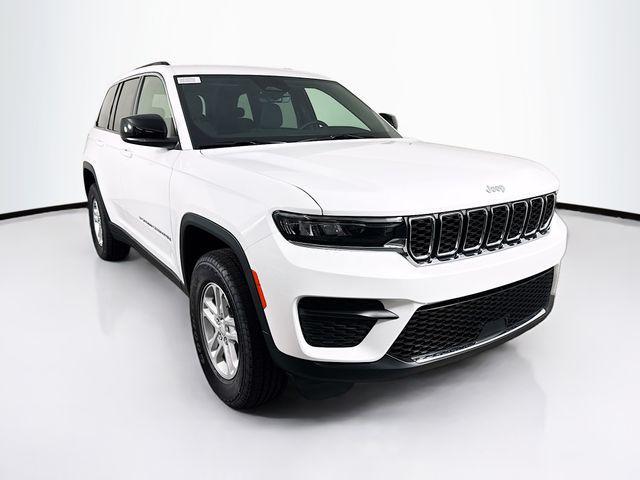 new 2025 Jeep Grand Cherokee car, priced at $36,250