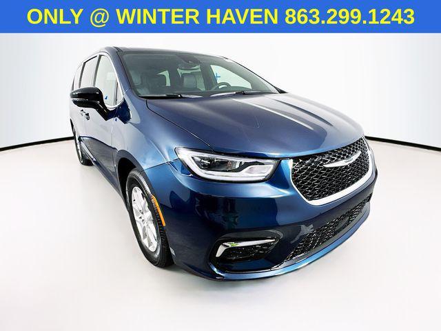 new 2025 Chrysler Pacifica car, priced at $41,000