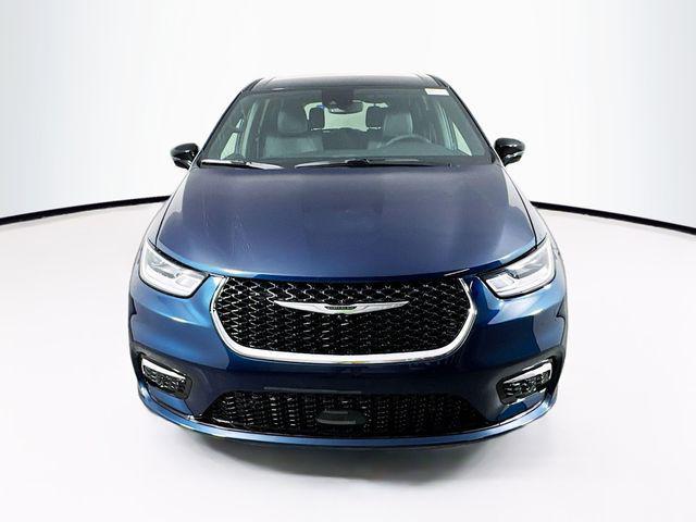 new 2025 Chrysler Pacifica car, priced at $42,000