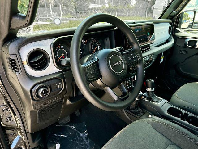 new 2024 Jeep Gladiator car, priced at $37,500