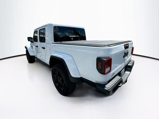 new 2024 Jeep Gladiator car, priced at $39,000