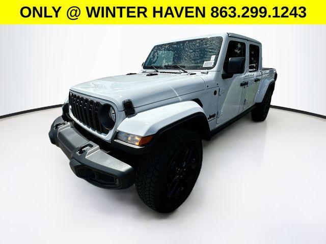 new 2024 Jeep Gladiator car, priced at $37,500