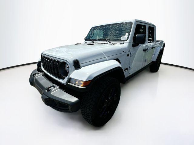 new 2024 Jeep Gladiator car, priced at $39,000