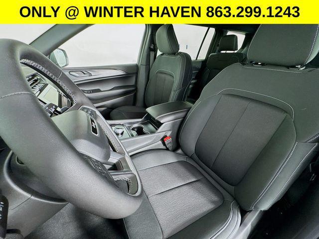 new 2025 Jeep Grand Cherokee L car, priced at $32,500