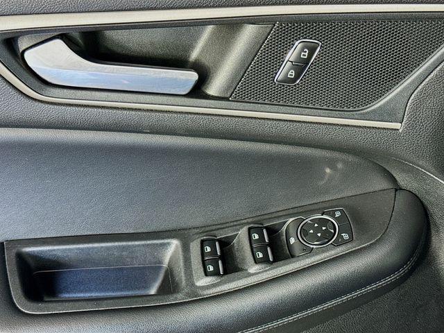 used 2023 Ford Edge car, priced at $19,563