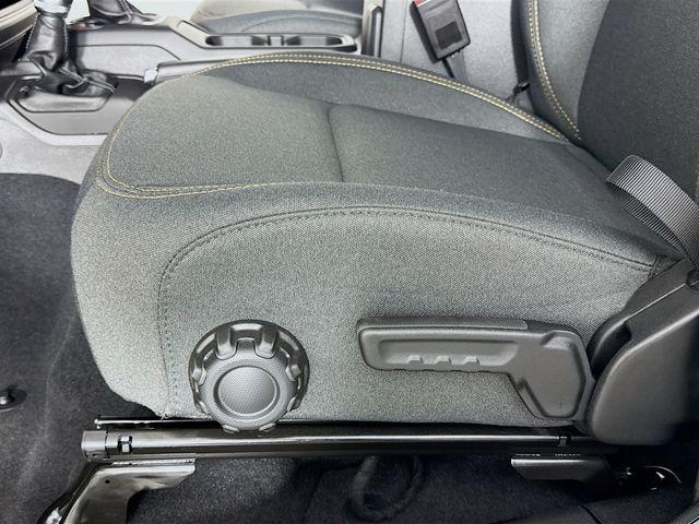 new 2025 Jeep Gladiator car, priced at $39,000