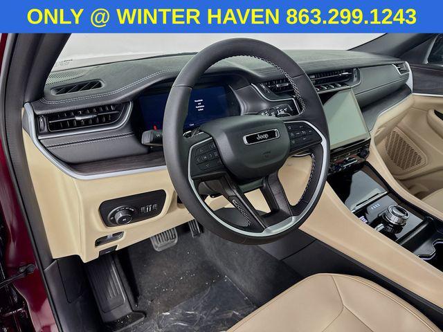 new 2025 Jeep Grand Cherokee car, priced at $40,000