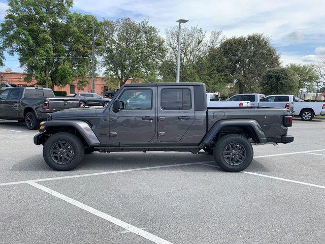 new 2024 Jeep Gladiator car, priced at $38,500