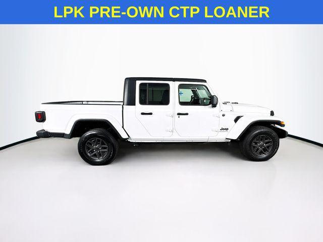 new 2024 Jeep Gladiator car, priced at $36,500