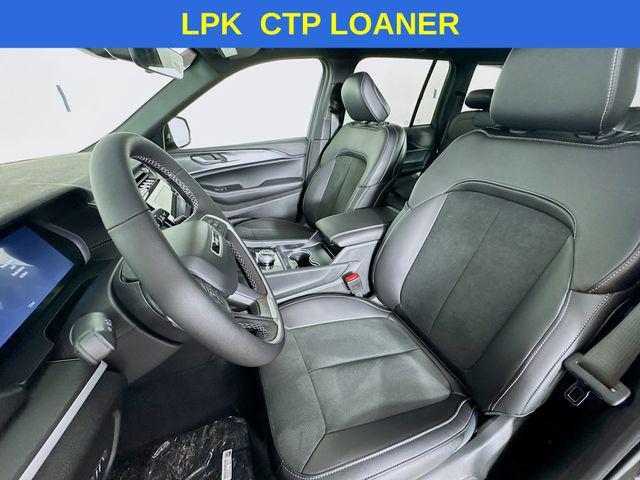 new 2025 Jeep Grand Cherokee car, priced at $42,750