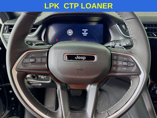 new 2025 Jeep Grand Cherokee car, priced at $42,750