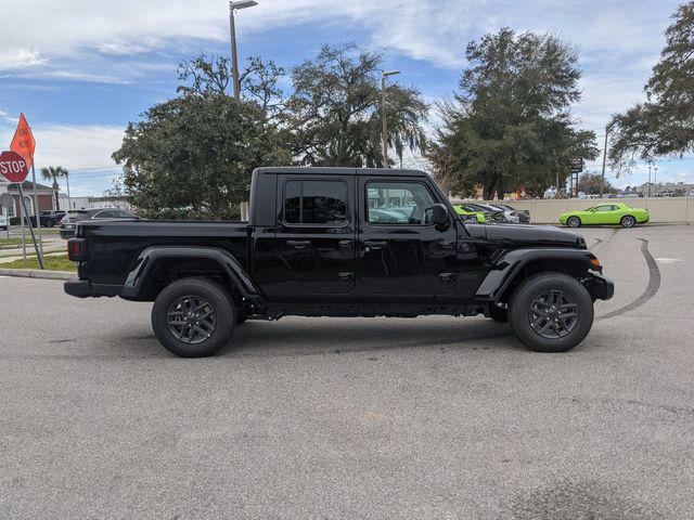 new 2024 Jeep Gladiator car, priced at $35,500