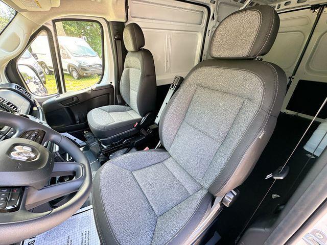 new 2024 Ram ProMaster 1500 car, priced at $44,000