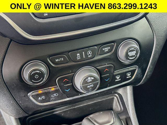 used 2023 Jeep Cherokee car, priced at $19,900