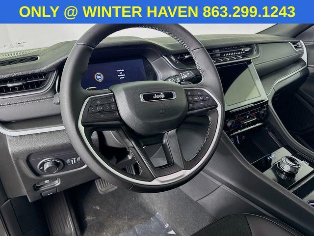 new 2025 Jeep Grand Cherokee car, priced at $38,500