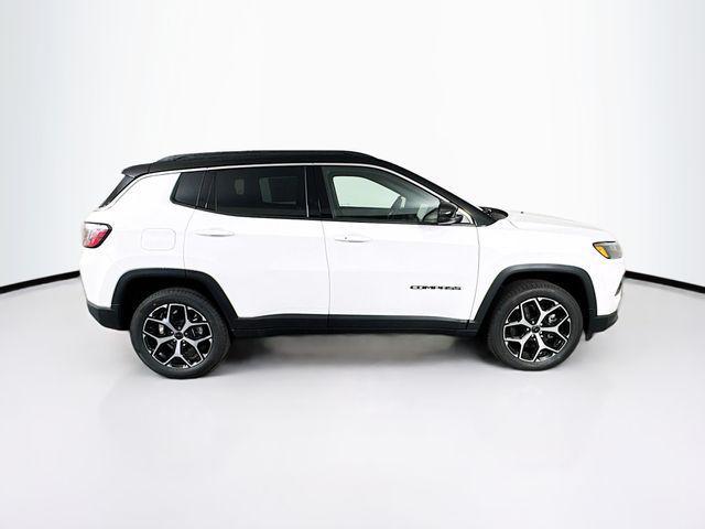 new 2025 Jeep Compass car, priced at $28,500