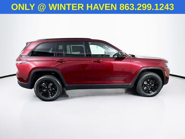 new 2025 Jeep Grand Cherokee car, priced at $40,000