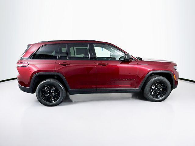 new 2025 Jeep Grand Cherokee car, priced at $42,750