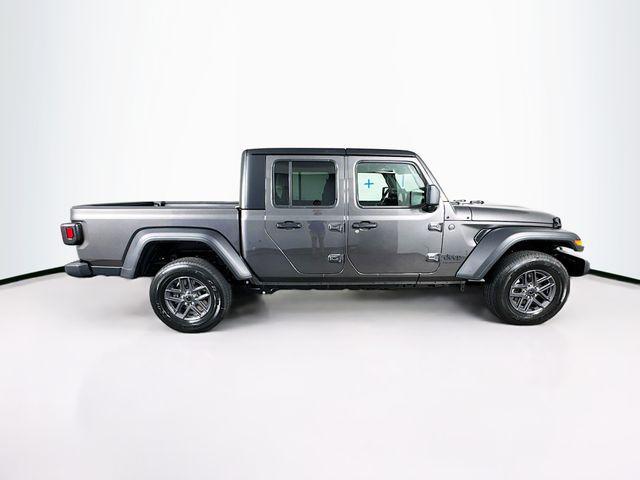 new 2025 Jeep Gladiator car, priced at $40,000
