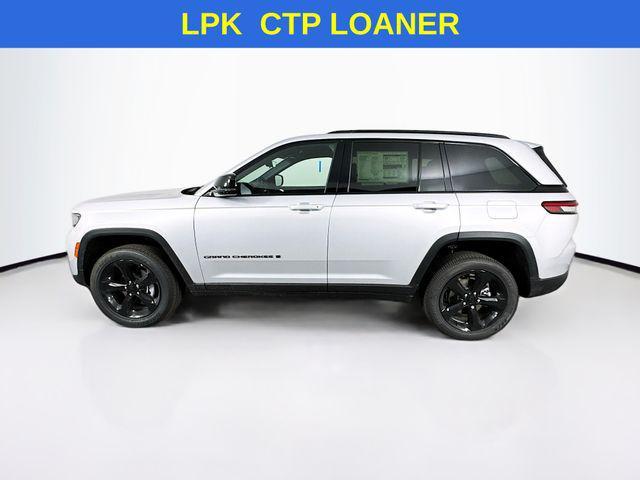 new 2025 Jeep Grand Cherokee car, priced at $36,000