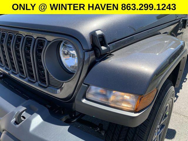 new 2024 Jeep Gladiator car, priced at $40,000