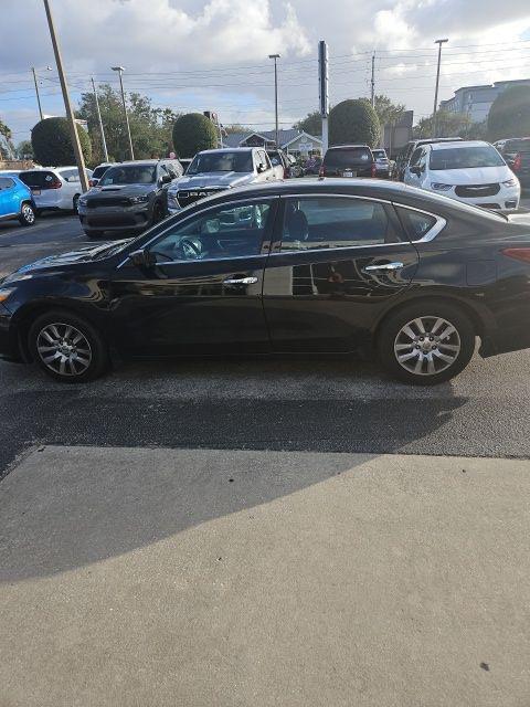 used 2018 Nissan Altima car, priced at $12,500