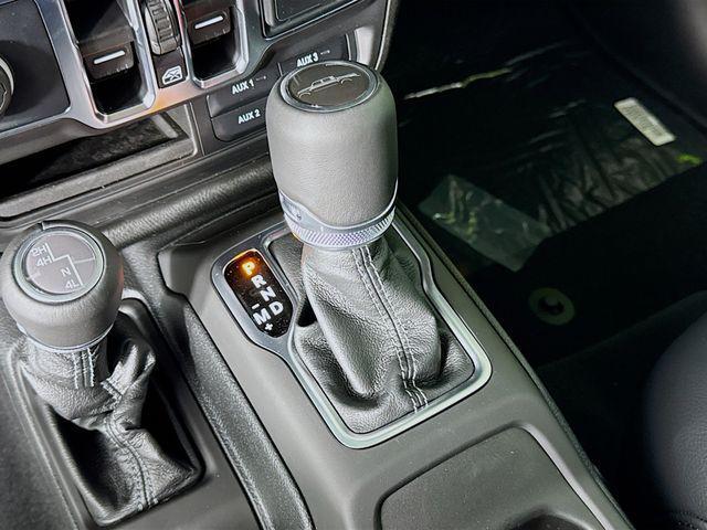 new 2025 Jeep Gladiator car, priced at $43,500