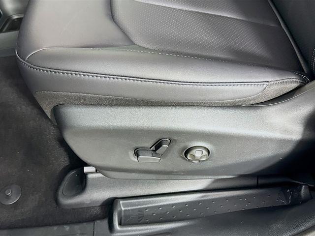 new 2025 Chrysler Pacifica car, priced at $40,000