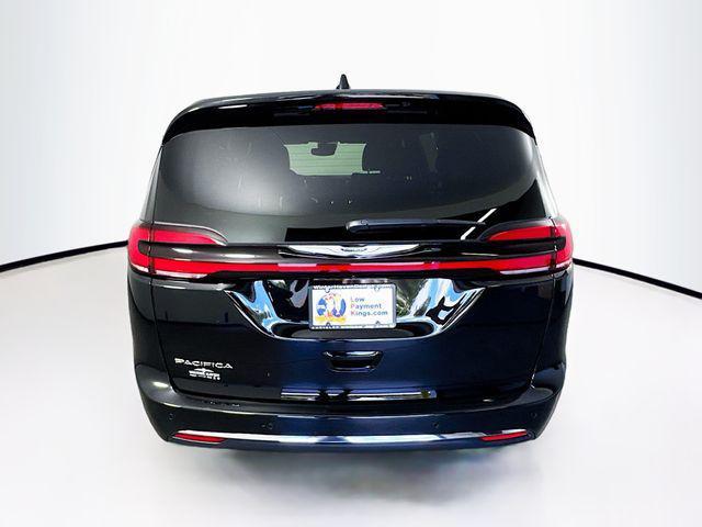 new 2025 Chrysler Pacifica car, priced at $40,000