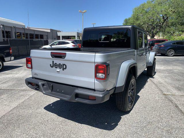 new 2024 Jeep Gladiator car, priced at $36,000