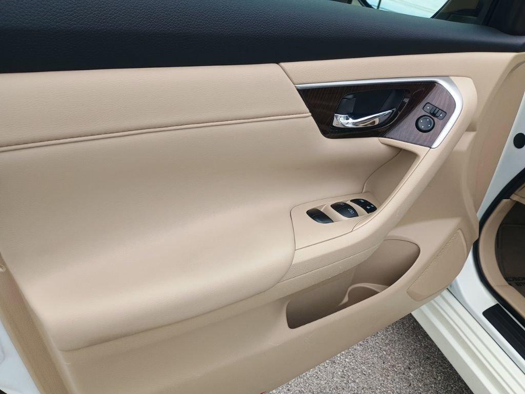 used 2014 Nissan Altima car, priced at $10,860