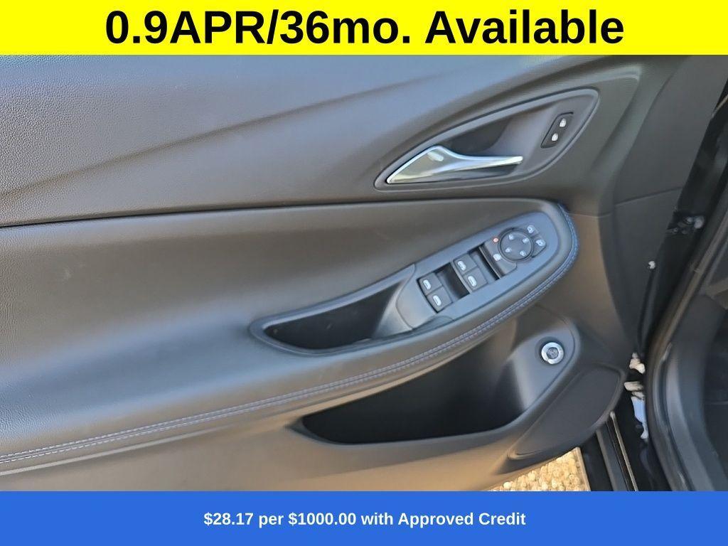 new 2025 Buick Encore GX car, priced at $25,809