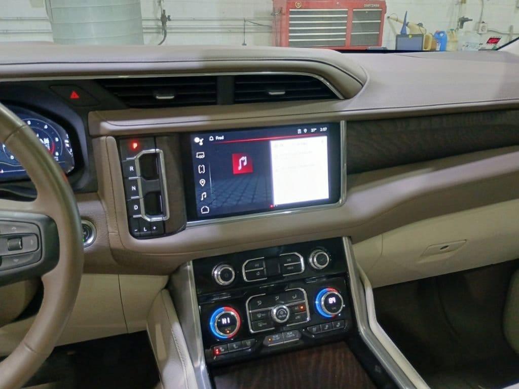 used 2023 GMC Yukon XL car, priced at $69,798