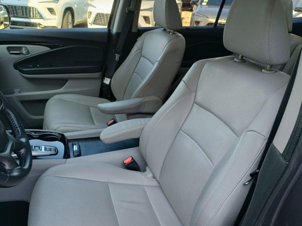 used 2020 Honda Pilot car, priced at $28,432