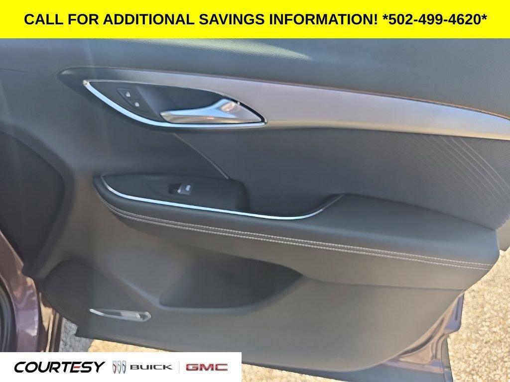 new 2025 Buick Envision car, priced at $39,424