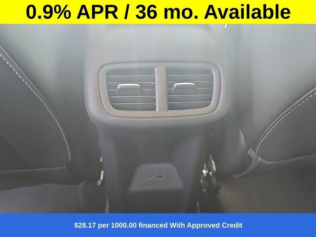 new 2025 Buick Envision car, priced at $39,424