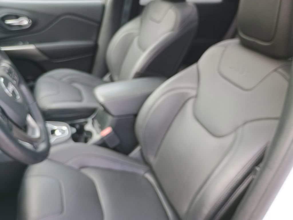 used 2021 Jeep Cherokee car, priced at $23,310
