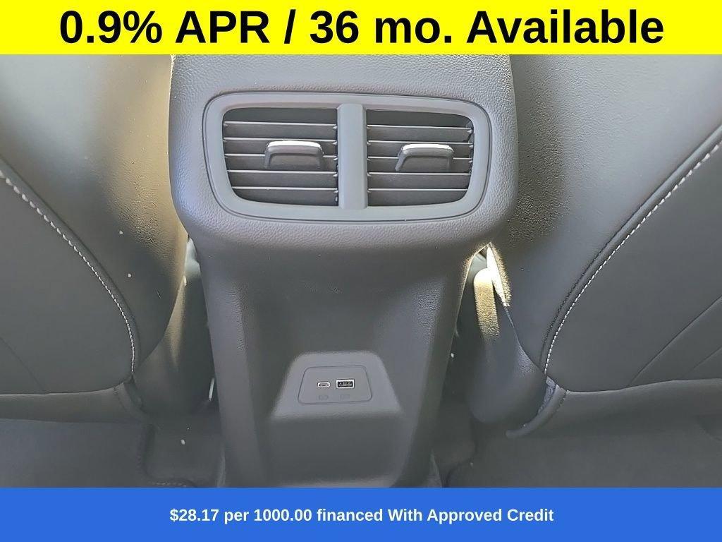 new 2025 Buick Envision car, priced at $38,462