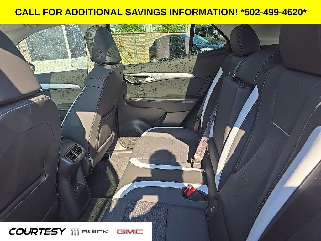 new 2025 Buick Envision car, priced at $40,986